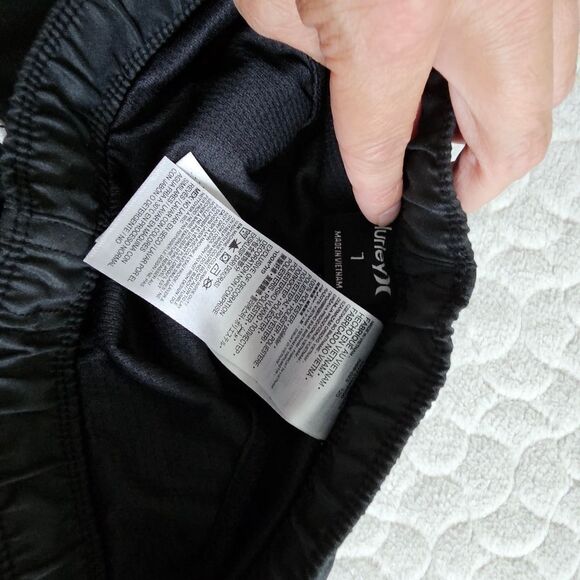 Hurley boys swim trunks 7 black spellout swimming bathingsuit - Picture 2 of 2